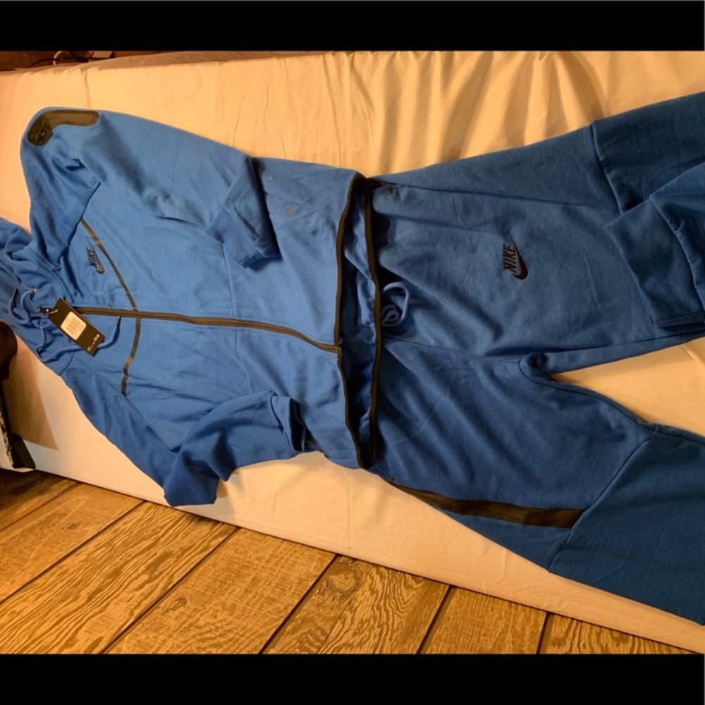 🚫SOLD🚫Royal Blue Nike Tech Sweatsuits (See Description)